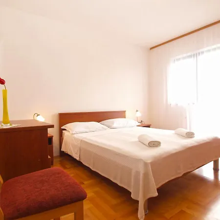 Dean 1595 Apartment Fažana