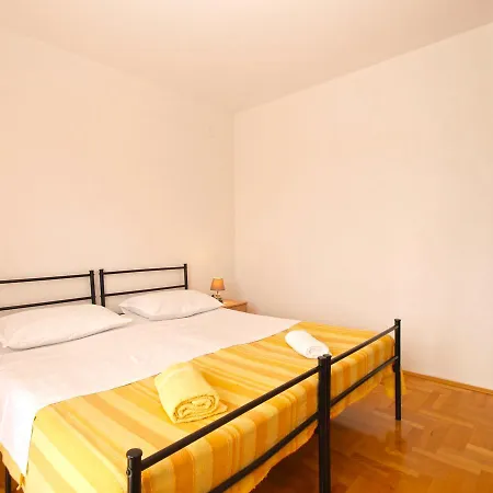 Dean 1595 Apartment Fažana